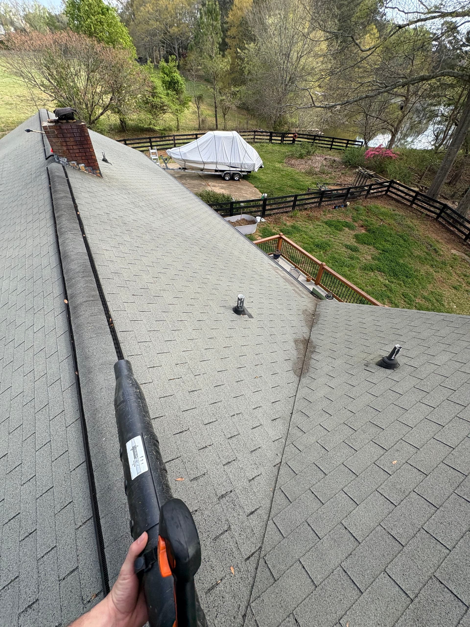 Roof and Gutter Cleaning in Alpharetta