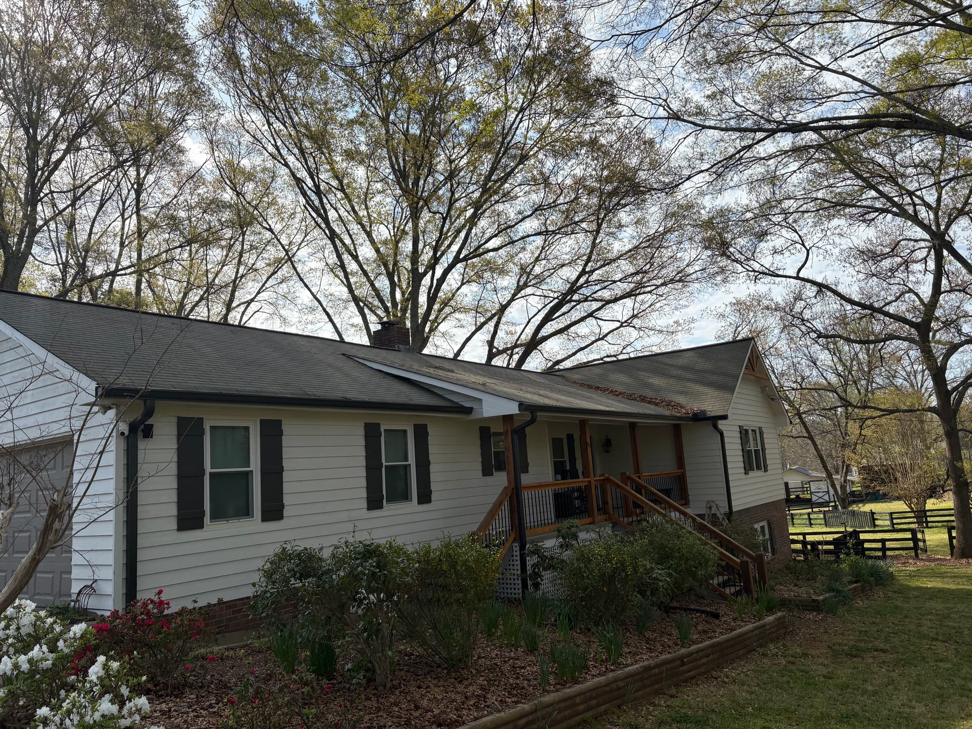 Roof and Gutter Cleaning in Alpharetta